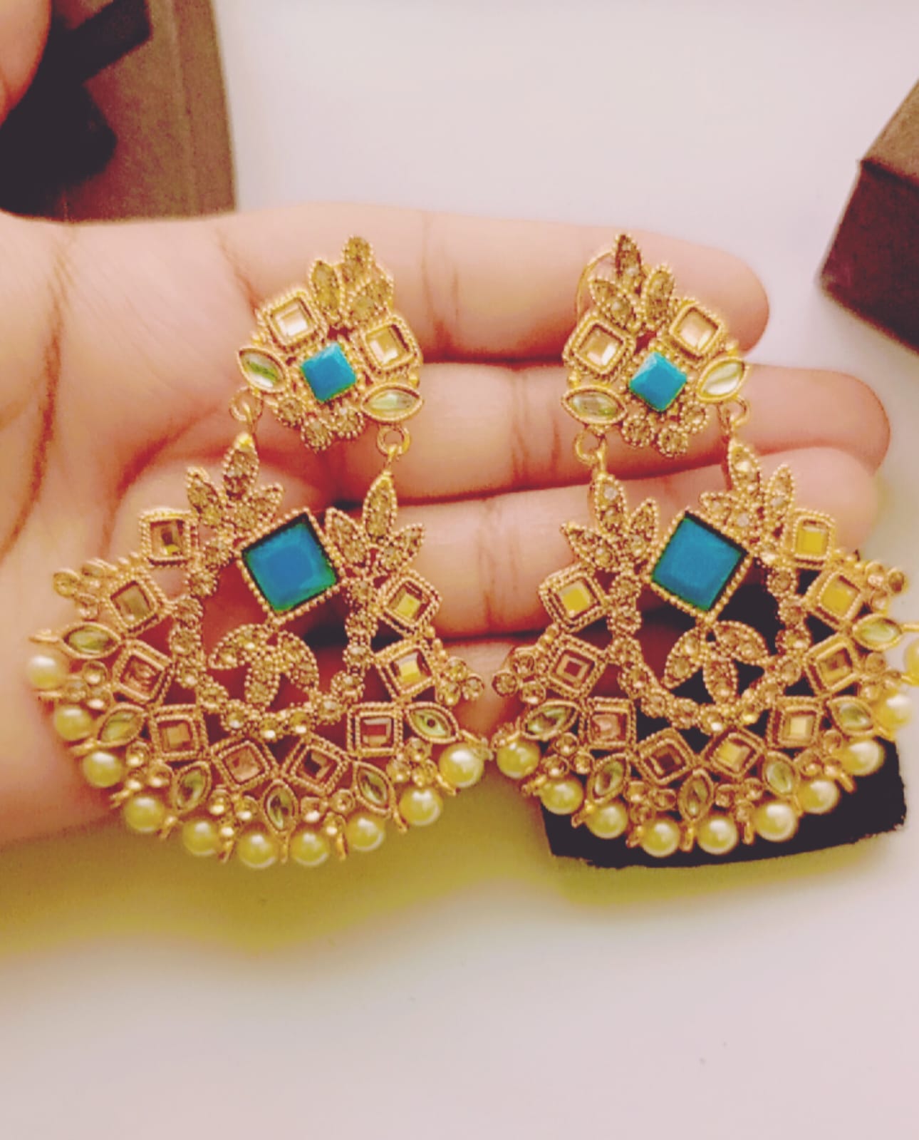 Beautiful Zircon Embellished Kundan Jhumka Set Jewelry (Free Shipment)