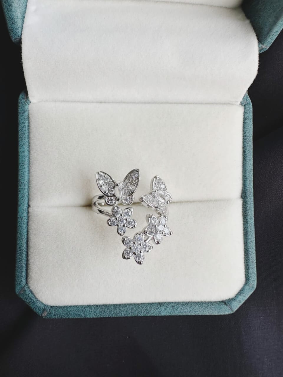 Elegant Floral Butterfly With Zircon Embellishment Jewelry (Adjustable)