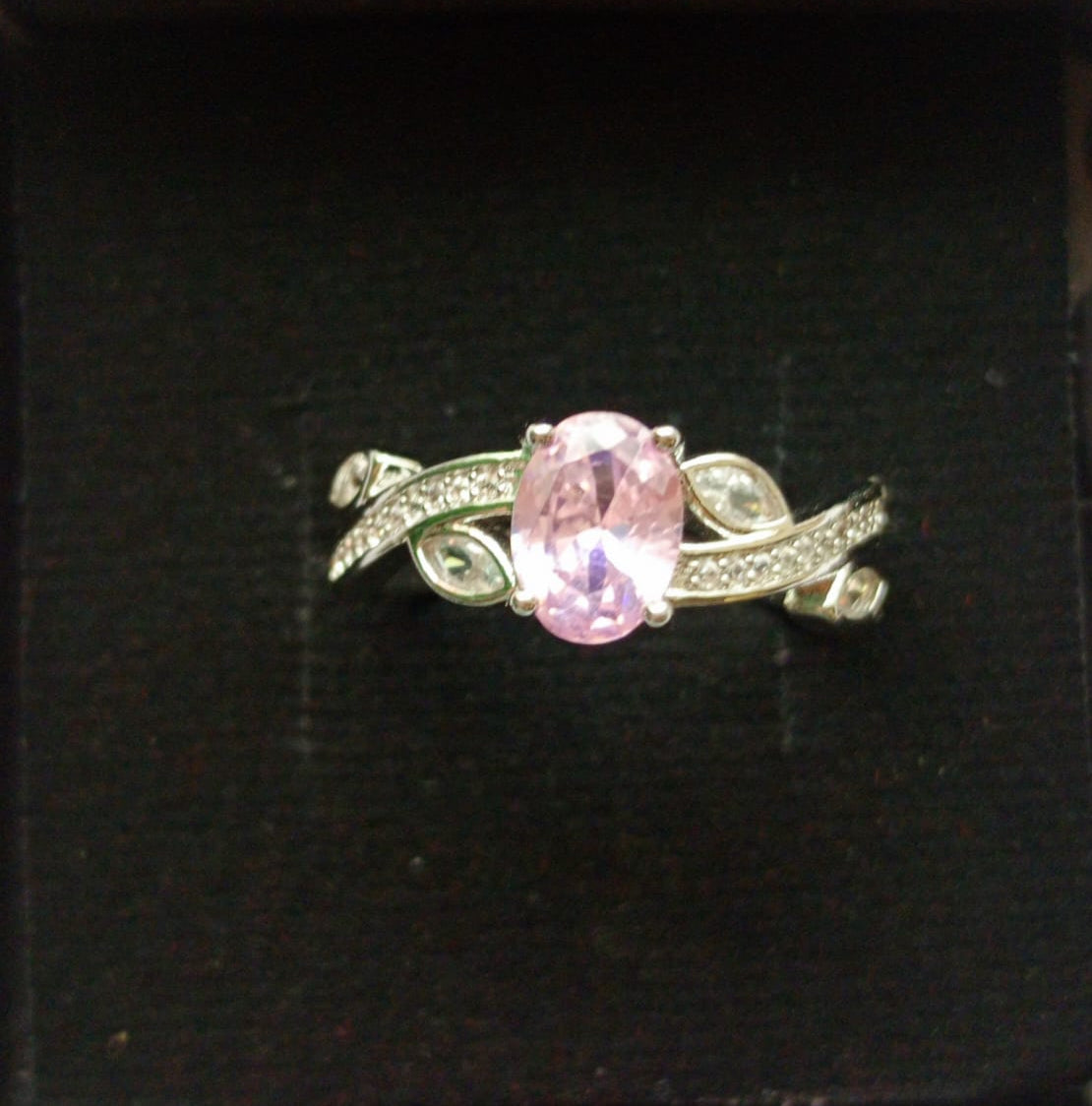 Beautiful Twisted Petals Silver Ring With Zircons Embellishment Jewelry(Adjustable)