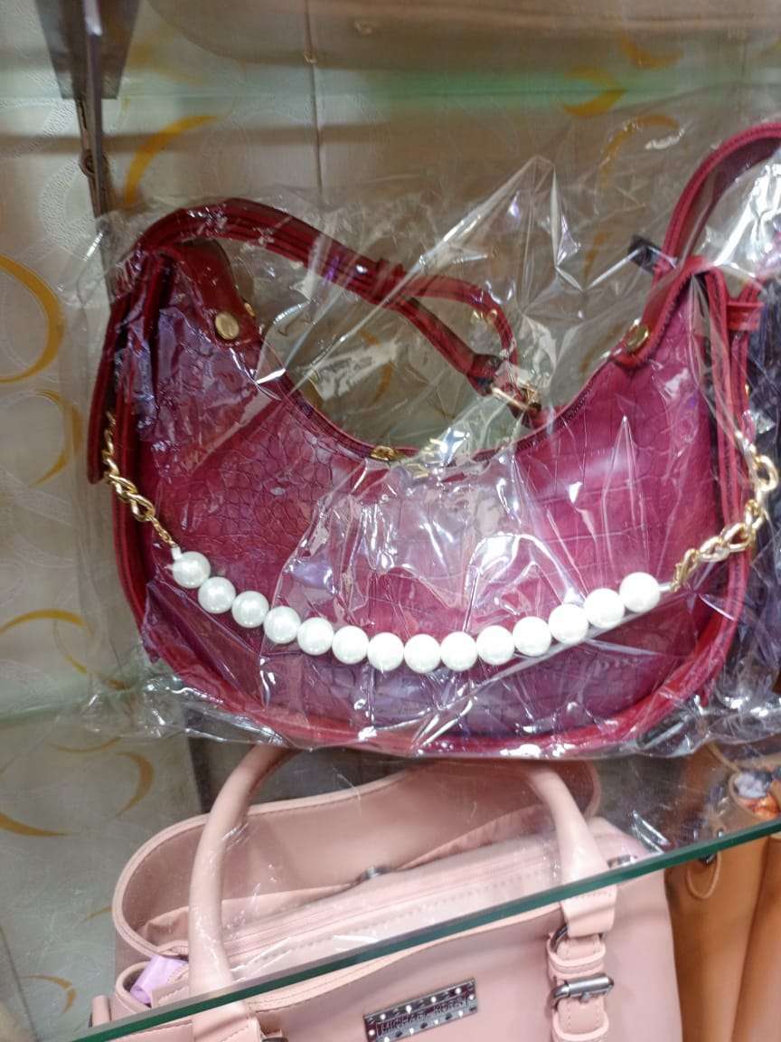 Leather Croc-Chic Pearl Shoulder Bag (Free Shipment)