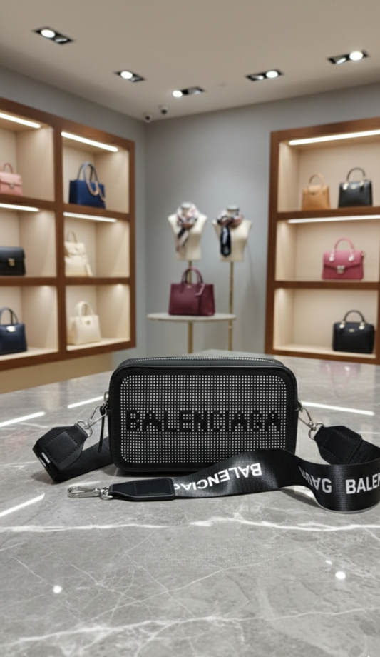 Bold Signature City Bag