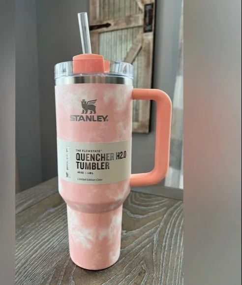Stanley Quencher H2.0 Tumbler 40 oz Marble Print Accessories