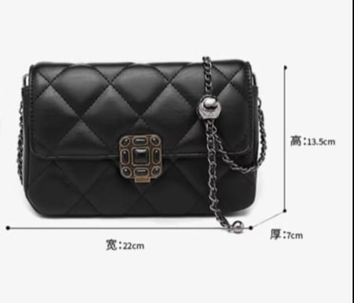 Pearl Noir Shoulder Bag